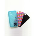 Skulluminous iphone 4 case (Glow in Dark)